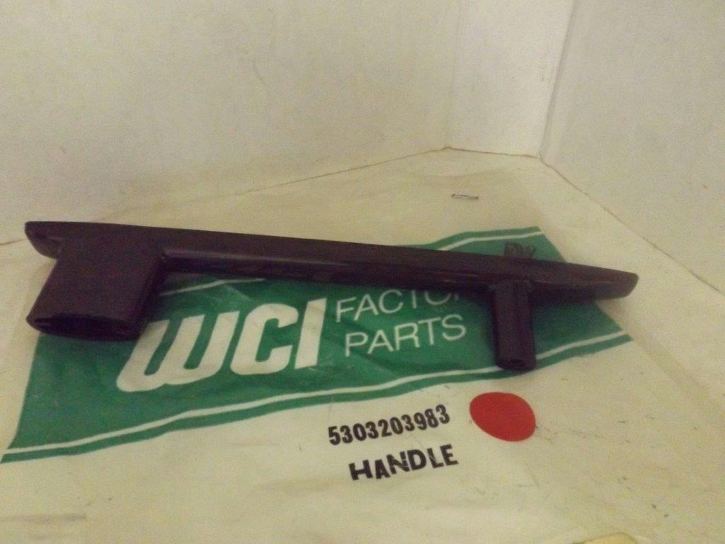 WCI STOVE 5303203983 OVEN HANDLE NEW WCI STOVE 5303203983 OVEN HANDLE NEW